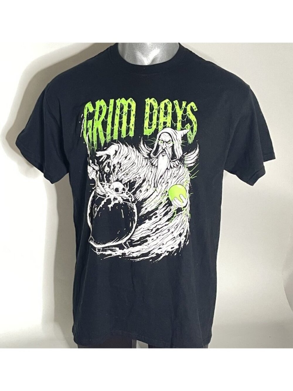 Grim Days Tilly's Exclusive Wizard Skull Graphic T Shirt Mens L NWT Black Green